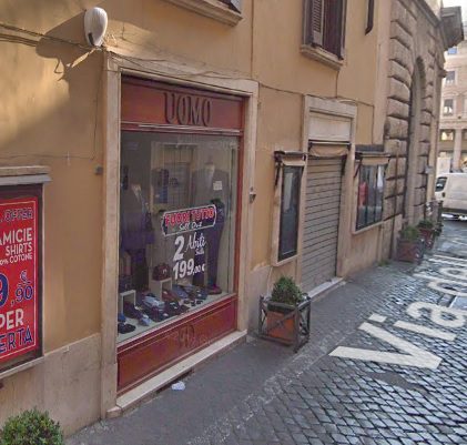 Via della Colonna Antonina n. 30